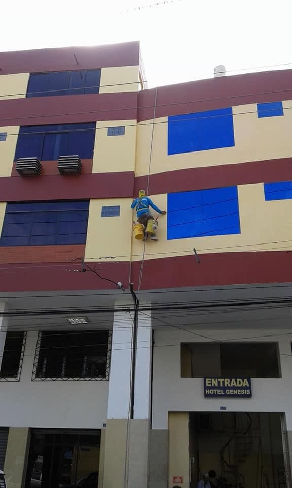 Pintura exterior en el Condominio Genesis - 1
